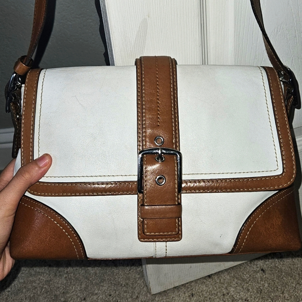 White Hampton Coach Crossbody Purse